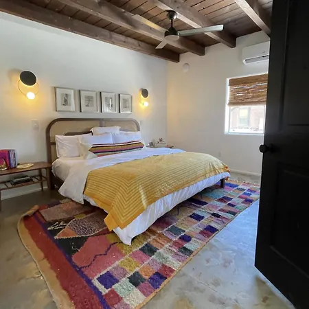 La Dea - Entire Boutique Guest house